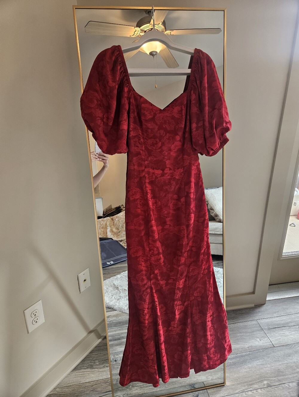 Vici Red Puff-Sleeve Maxi Dress
